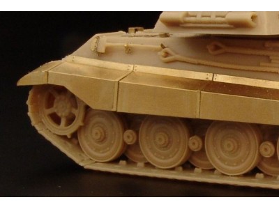 Tiger II Ausf  B  Königstiger“ fenders (Revel kit) 