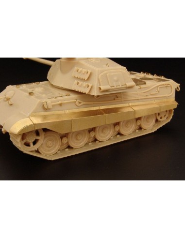 Tiger II Ausf  B  Königstiger“ fenders (Revel kit) 