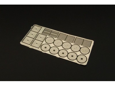 Grills and manholes 