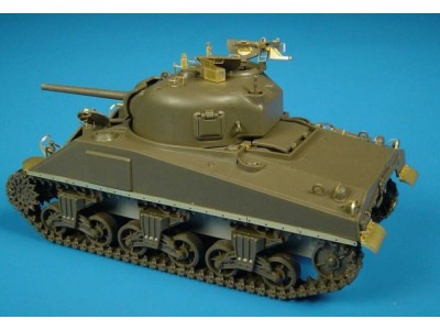 SHERMAN M4 