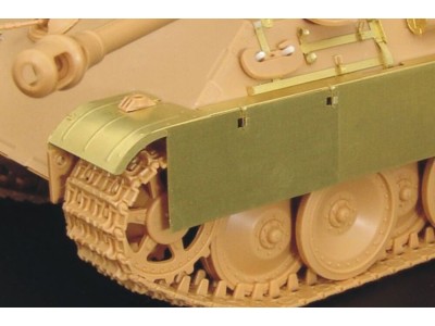 PANTHER-JAGDPANTHER ausf G Schurzen 
