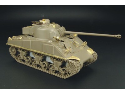 Sherman IC Firefly 