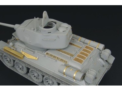 T-34-85 1944 Flattened Turret 
