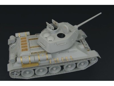 T-34-85 1944 Angle-Jointed Turret 
