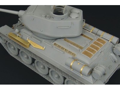 T-34-85 1944 Angle-Jointed Turret 
