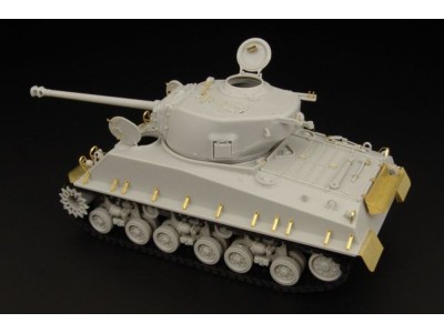 M4A3E8 SHERMAN (Hobbyboss) 