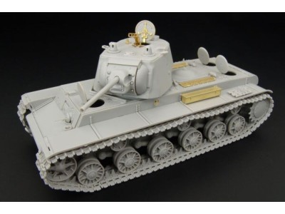 KV-1 model 1942 (Hobbyboss) 