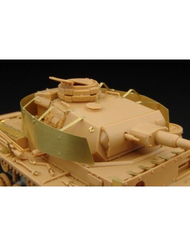 Pz III  TURRET SCHURZEN 