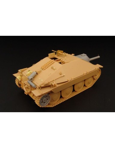 Flammpanzer 38(t) Hetzer 
