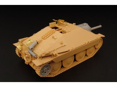 Flammpanzer 38(t) Hetzer 
