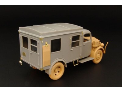 Kfz 31 STEYR 1500 Sanitätswagen 