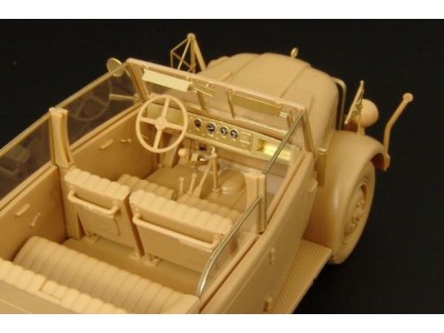 STEYR 1500 KOMMANDEURWAGEN 