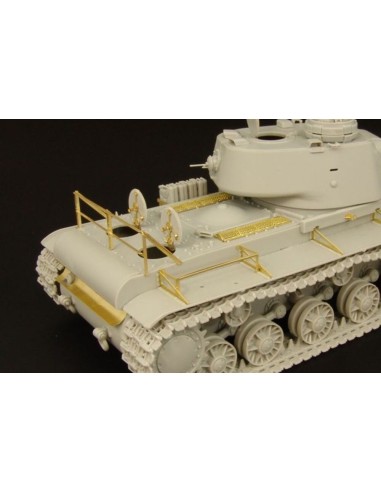 Pz Kpfw 756( r ) KV-1  HobbyBoss 