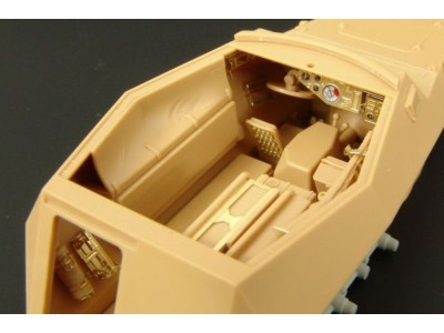 Sd Kfz 250-3 INTERIOR 