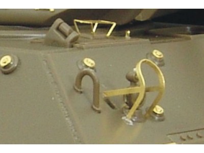 Lights&periscopes guards for U S: vehicles 