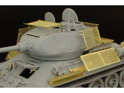T-34-85 Improvized schurzen 