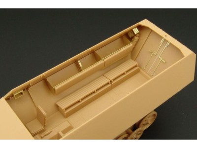 Sd Kfz 251-1 ausf D INTERIER (TAM) 