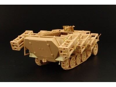 Sd Kfz 251 STUKA Zu Fuss (TAMIYA) 