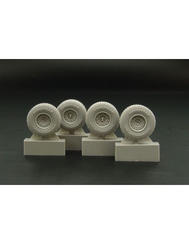 HMMWVE (Hummer) aggressive pattern wheels 