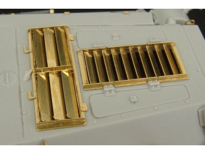 Sd Kfz 234-2 Puma engine grills 