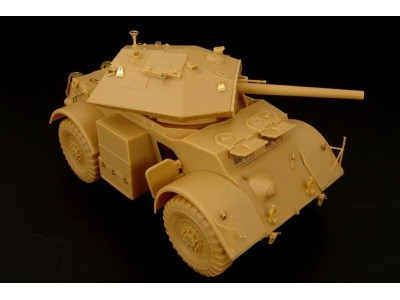 Staghound Mk III (BRONCO kit) 