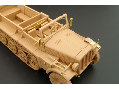Sd Kfz 10 Demag D7 