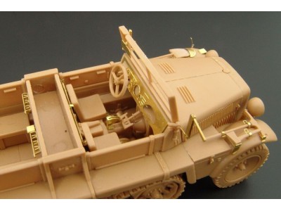 Sd Kfz 10 Demag D7 