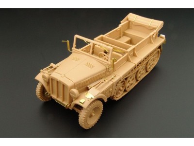 Sd Kfz 10 Demag D7 