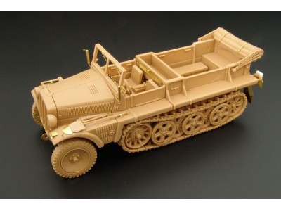 Sd Kfz 10 Demag D7 