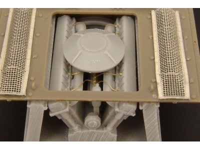 SU-152 engine (Bronco) 