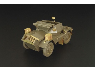 Scout Car Dingo Mk II (Tamiya) 