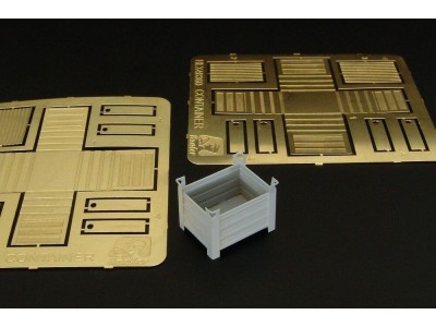 Steel containers (2pcs) 