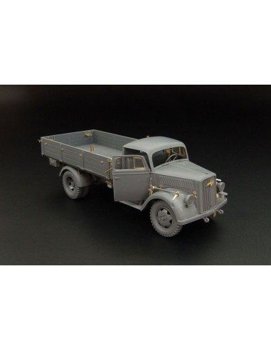 Opel Blitz (Tamiya) 