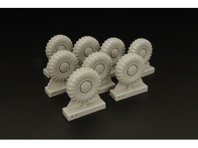BTR-60 Wheels (Mikromir) 
