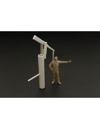 Rustic style water pump 