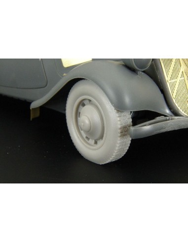 Citroen 11CV wheels 