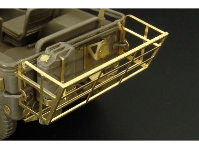 Jeep basket nad wire cuter 