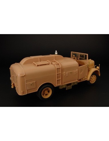 Opel Blitz Tankwagen (Italeri) 