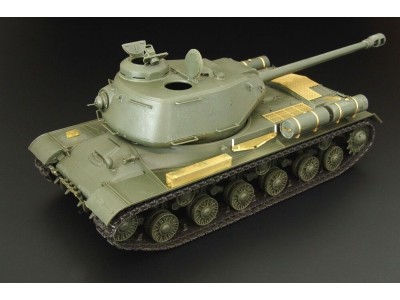 IS-2 