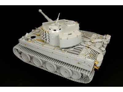 Tiger I ausf E - basic (6471 Italeri) 