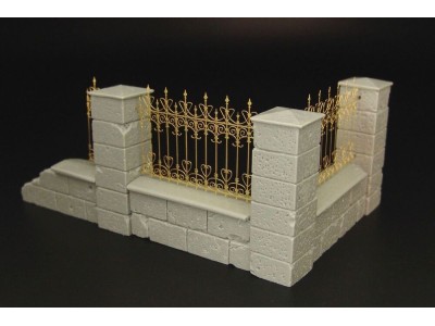 Castle fence 