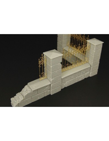 Castle fence 