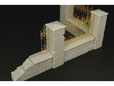 Castle fence 