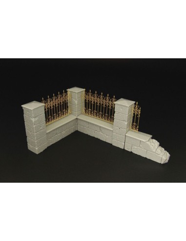 Castle fence 