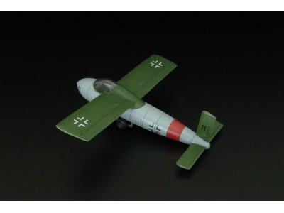 Me P1103 rocket fighter 