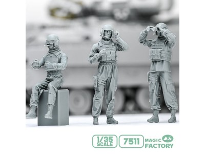 Modern U.S. Army Combat Vehicle Crew Set?2020s? 