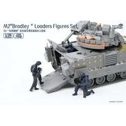 M2 Bradley Loaders Figures Set (incl. 3 figures, 1 set radio and part of interiors) 