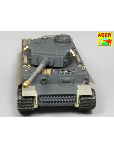 Pz.Kpfw.VIAusf.E(Sd.Kfz.181)Tiger I-s.PzAbt.501 in Tunisia 