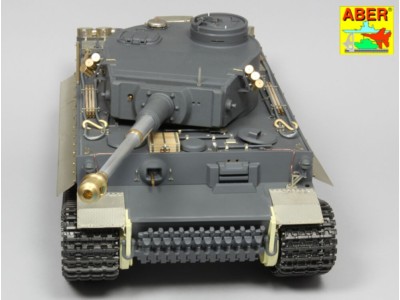Pz.Kpfw.VIAusf.E(Sd.Kfz.181)Tiger I-s.PzAbt.501 in Tunisia 