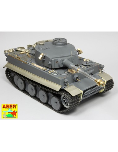 Pz.Kpfw.VIAusf.E(Sd.Kfz.181)Tiger I-s.PzAbt.501 in Tunisia 